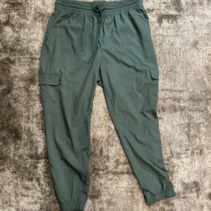 Old Navy High-Waisted StretchTech Cargo Jogger Pants